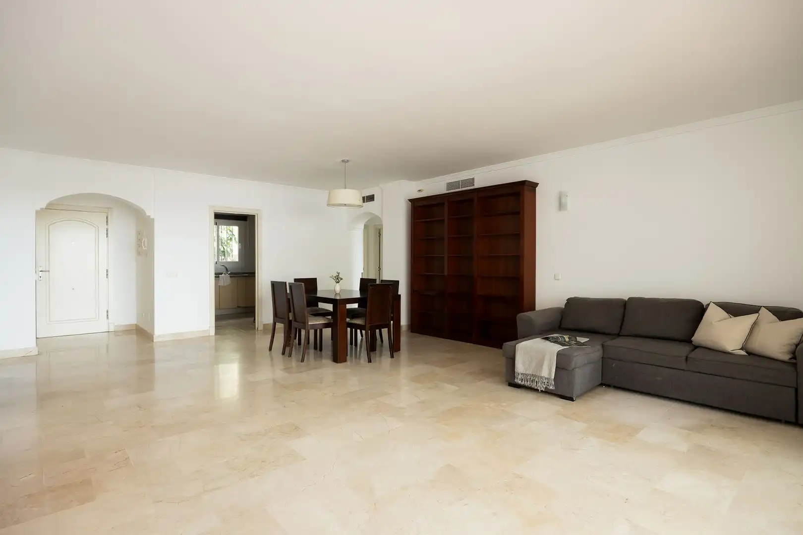 Apartment mit Aufzug zum Verkauf in Calahonda, imagen 12