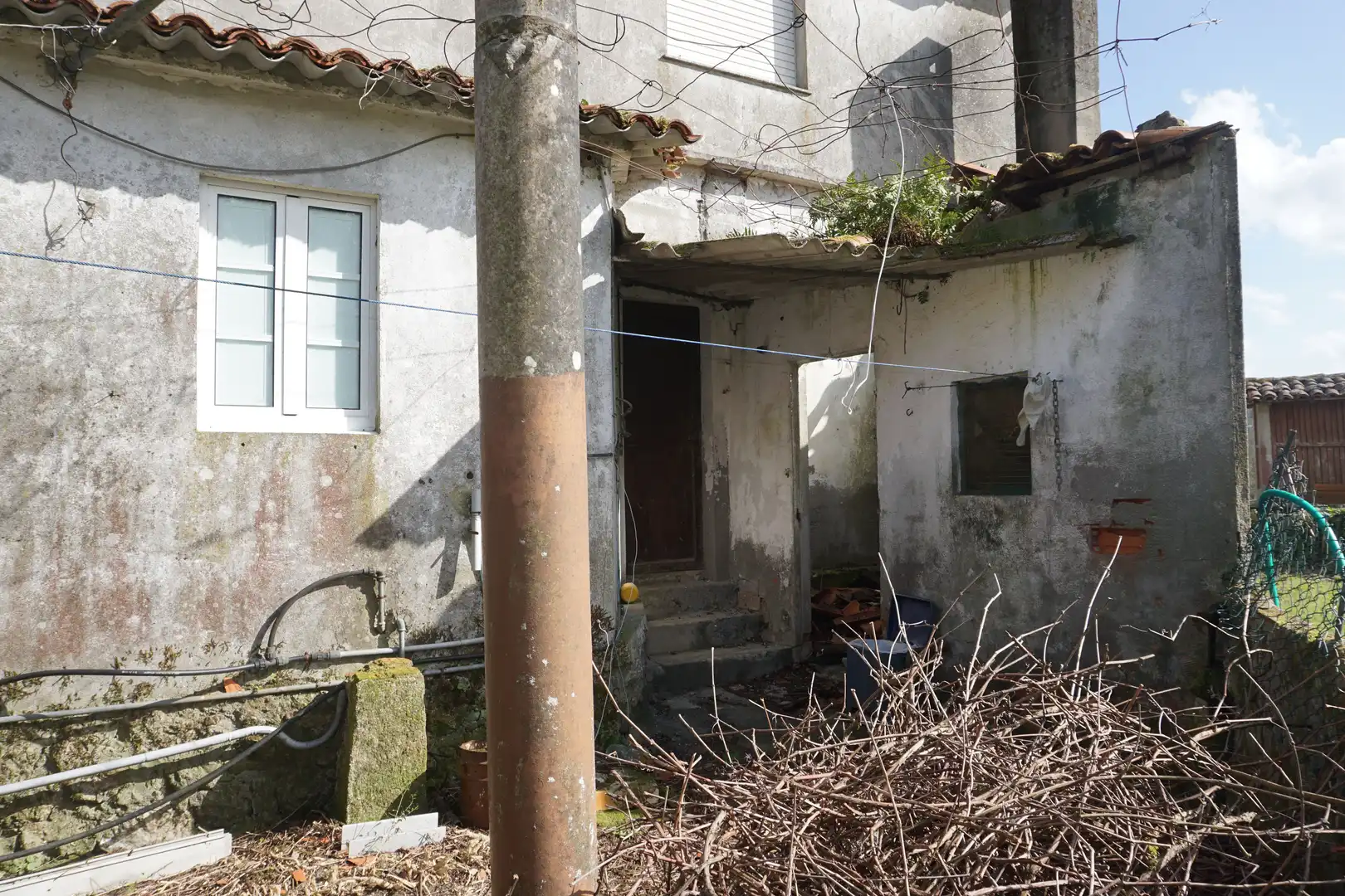 Vista exterior de Casa o xalet en venda en Melide amb Jardí privat