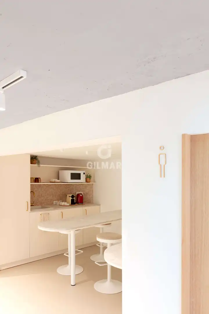 Cocina de Local en venta en Madrid con Calefacción