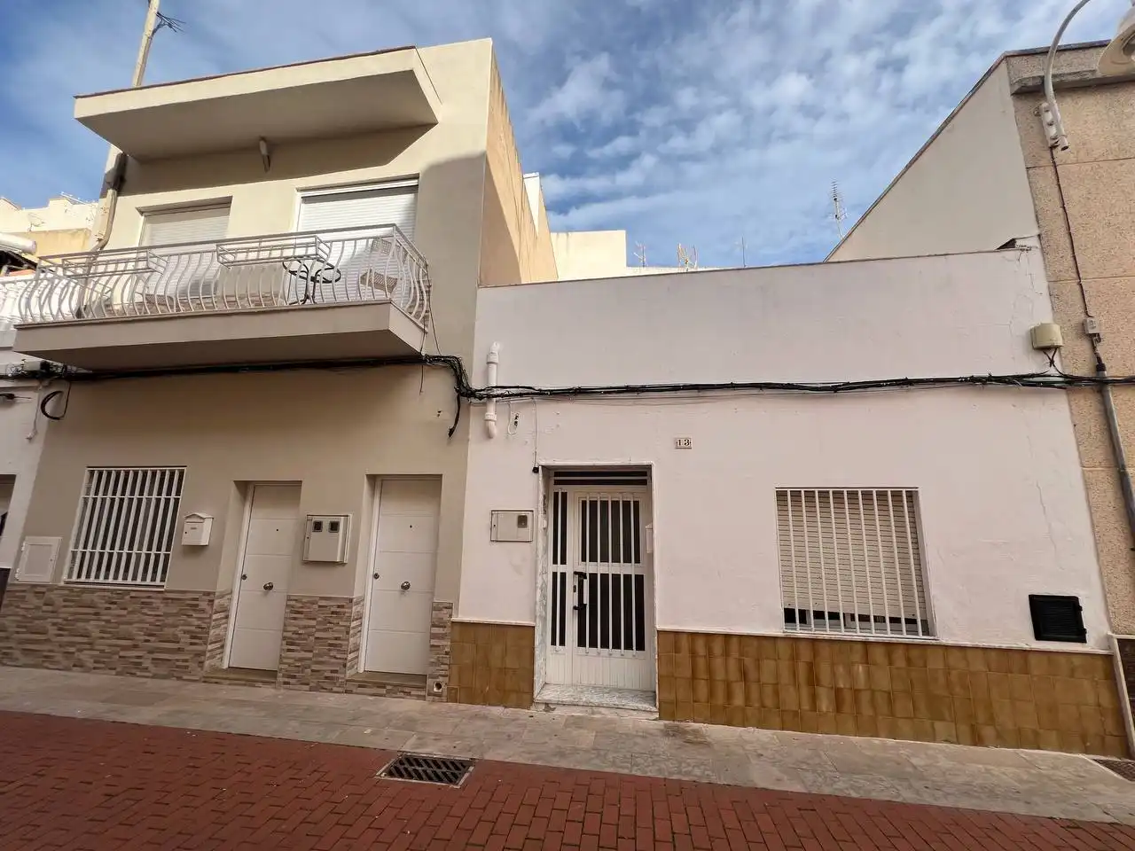 Vista exterior de Casa adosada en venta en Gandia con Terraza, Amueblado y Horno