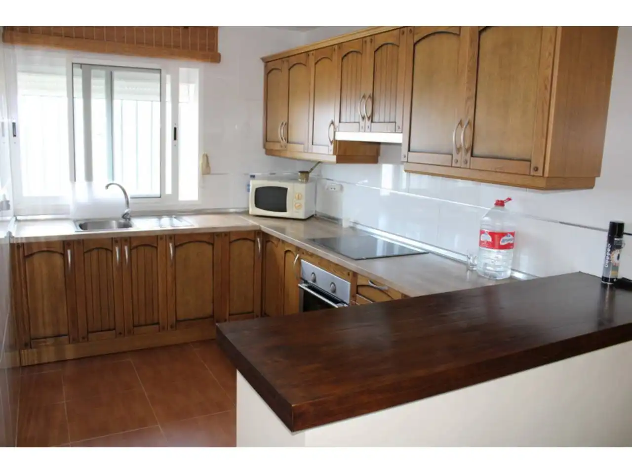 Cocina de Finca rústica de alquiler en Jete con Terraza, Piscina y Amueblado