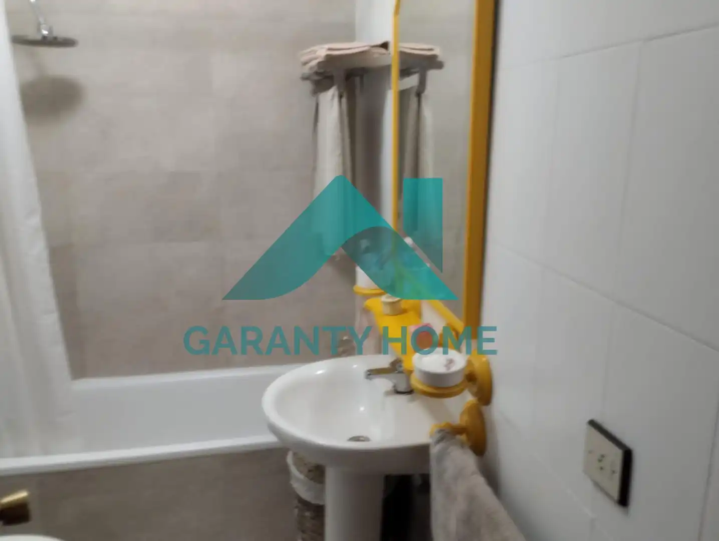 Bany de Casa o xalet en venda en Cáceres amb Aire condicionat, Calefacció i Terrassa