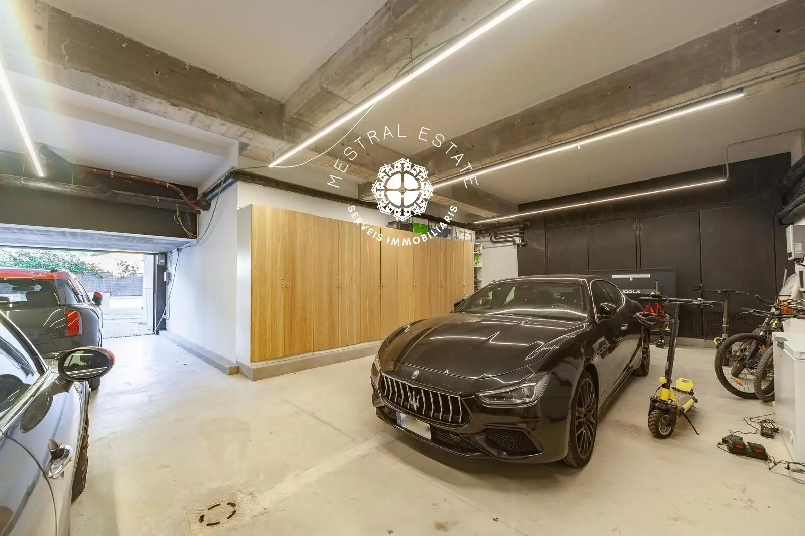 Parking of Houses for sale in Castelldefels  with Air Conditioner, Heating and Swimming Pool