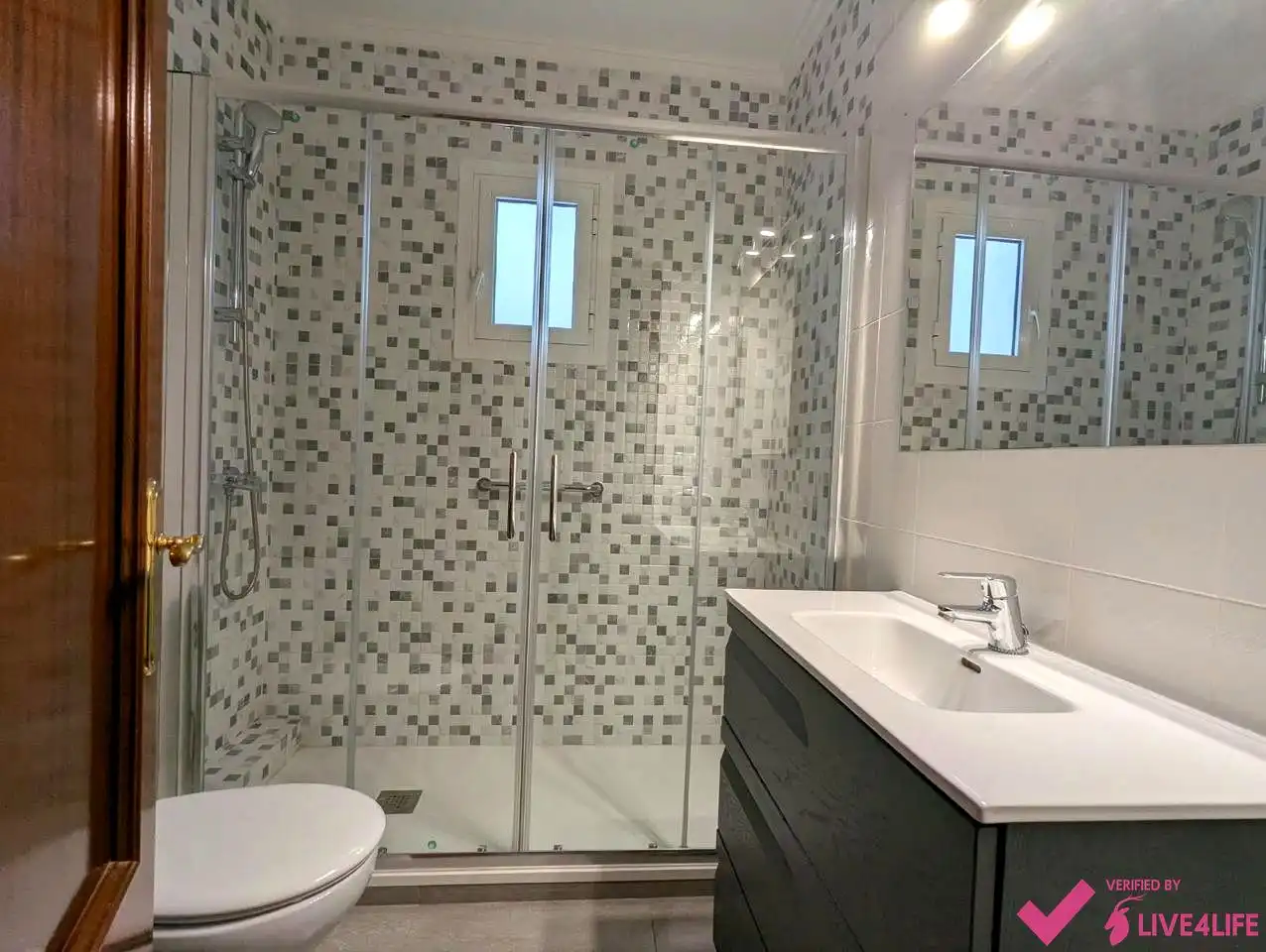 Flat with lift to rent in Avinguda dels Tarongers