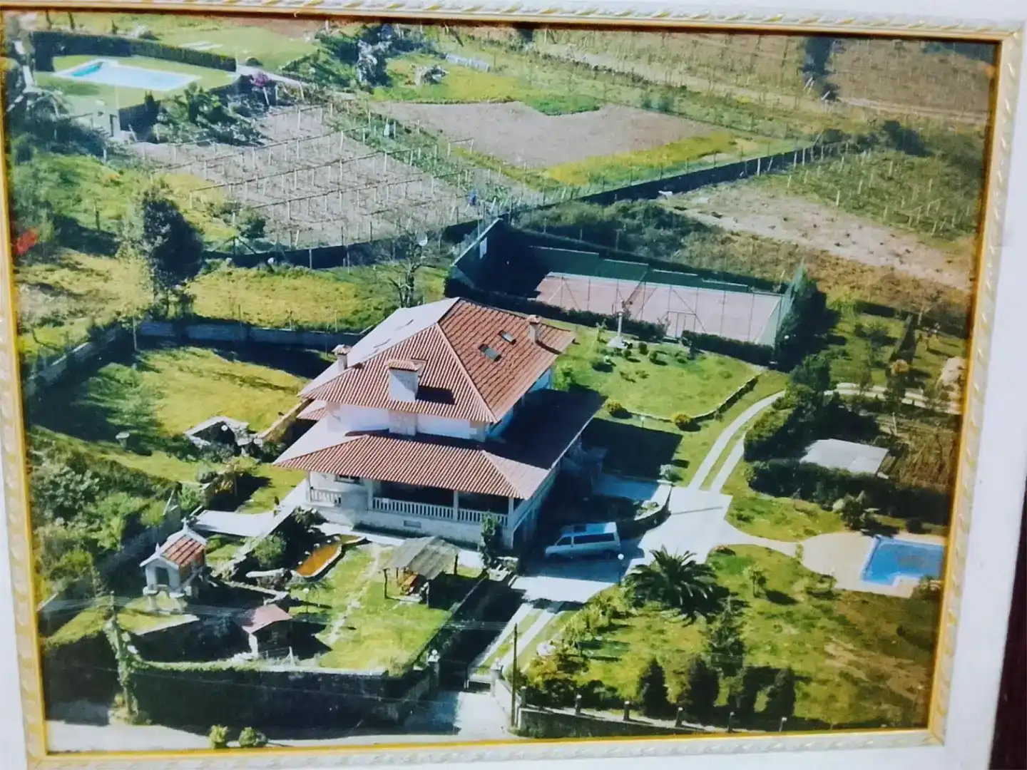 Casa o xalet en venda en Pontevedra Capital  amb Jardí privat, Traster i Piscina