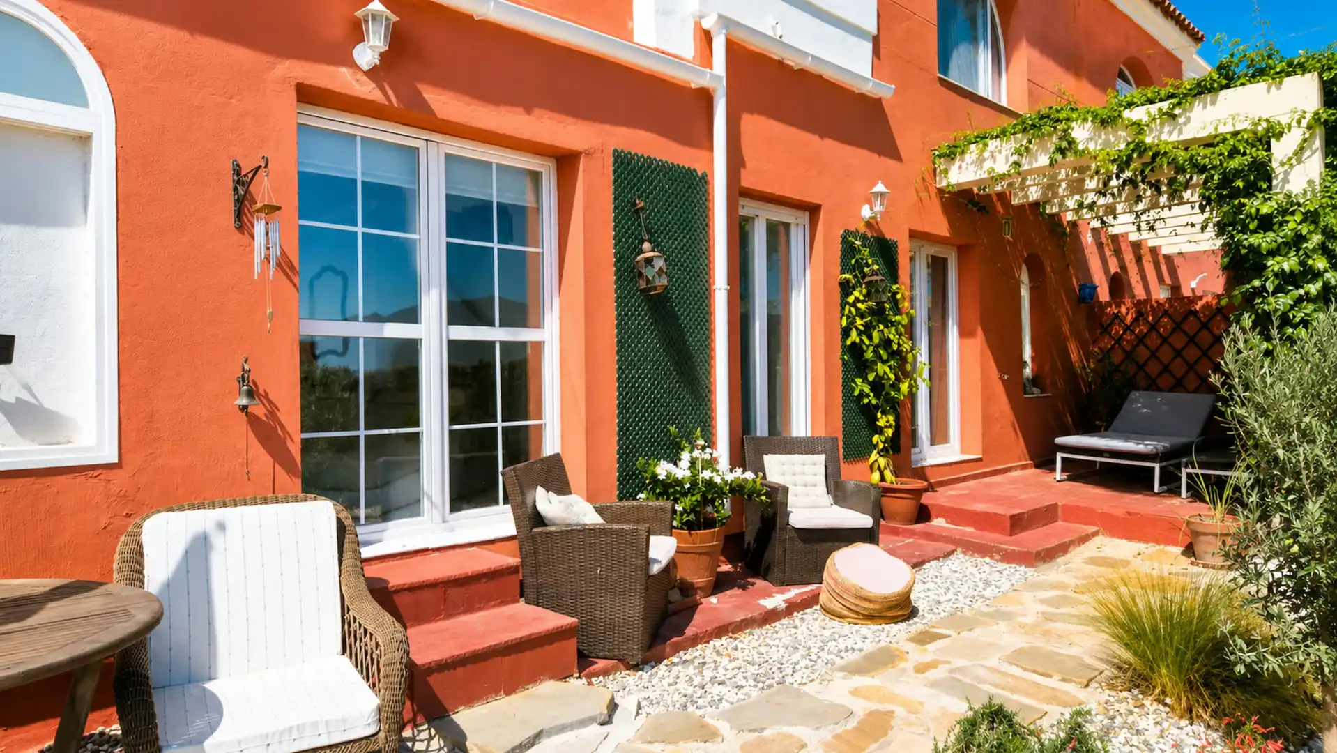 Terrasse von Maisonette zum Verkauf in Manilva mit Privatgarten, Terrasse und Schwimmbad