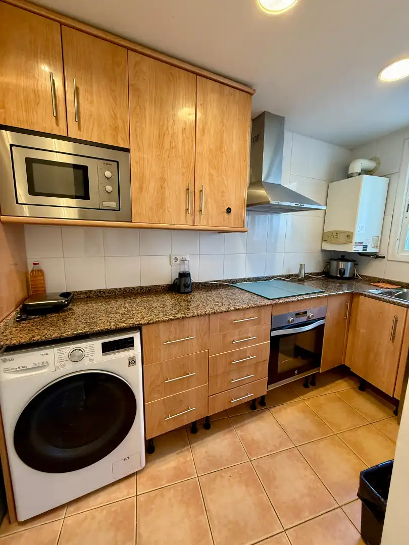 Cocina de Casa adosada en venta en Barcelona con Aire acondicionado, Calefacción y Jardín privado