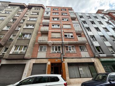 Pis amb ascensor en venda a Llano