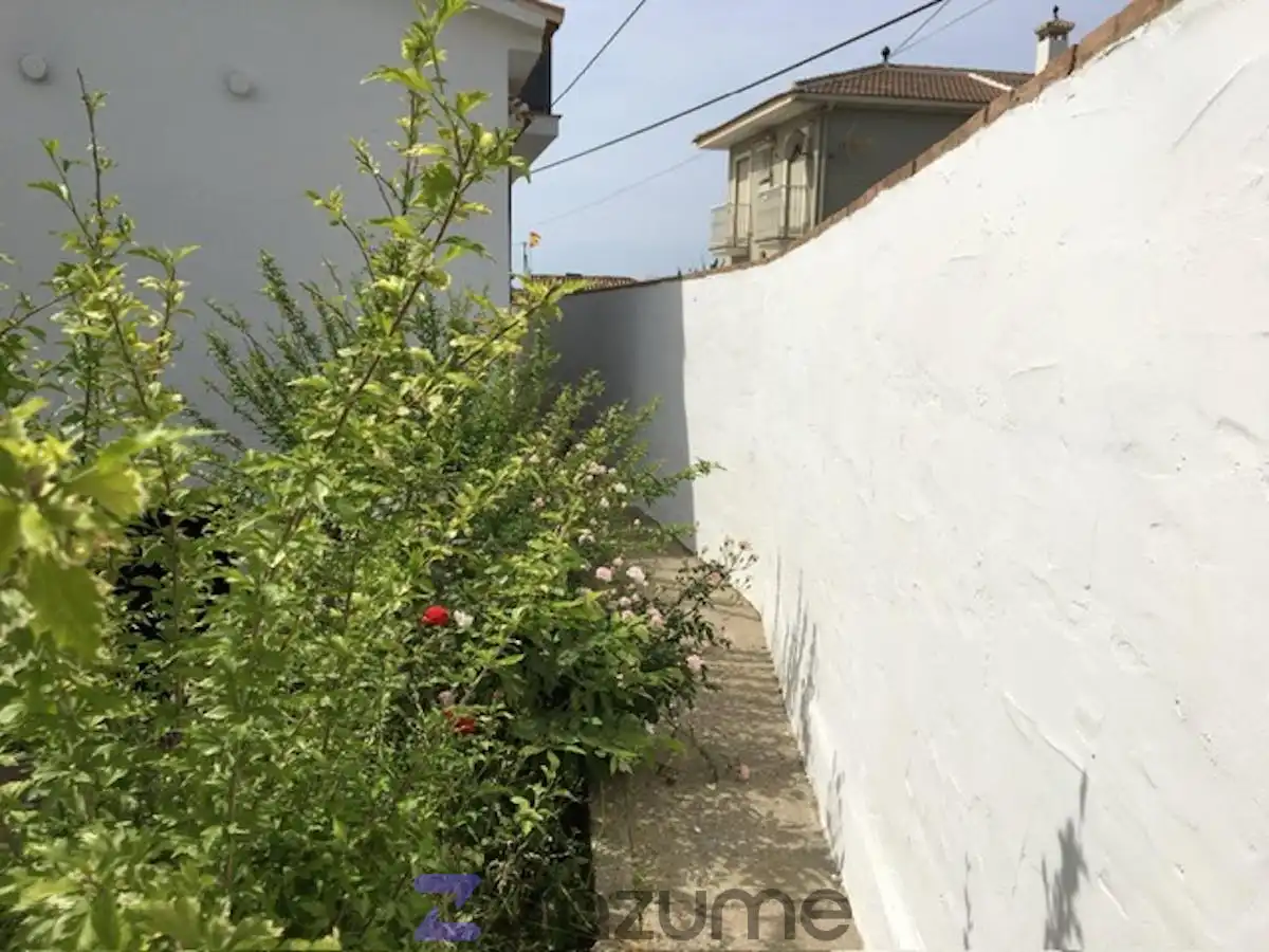 Außenansicht von Haus oder Chalet zur Miete in Torrox mit Privatgarten, Terrasse und Schwimmbad