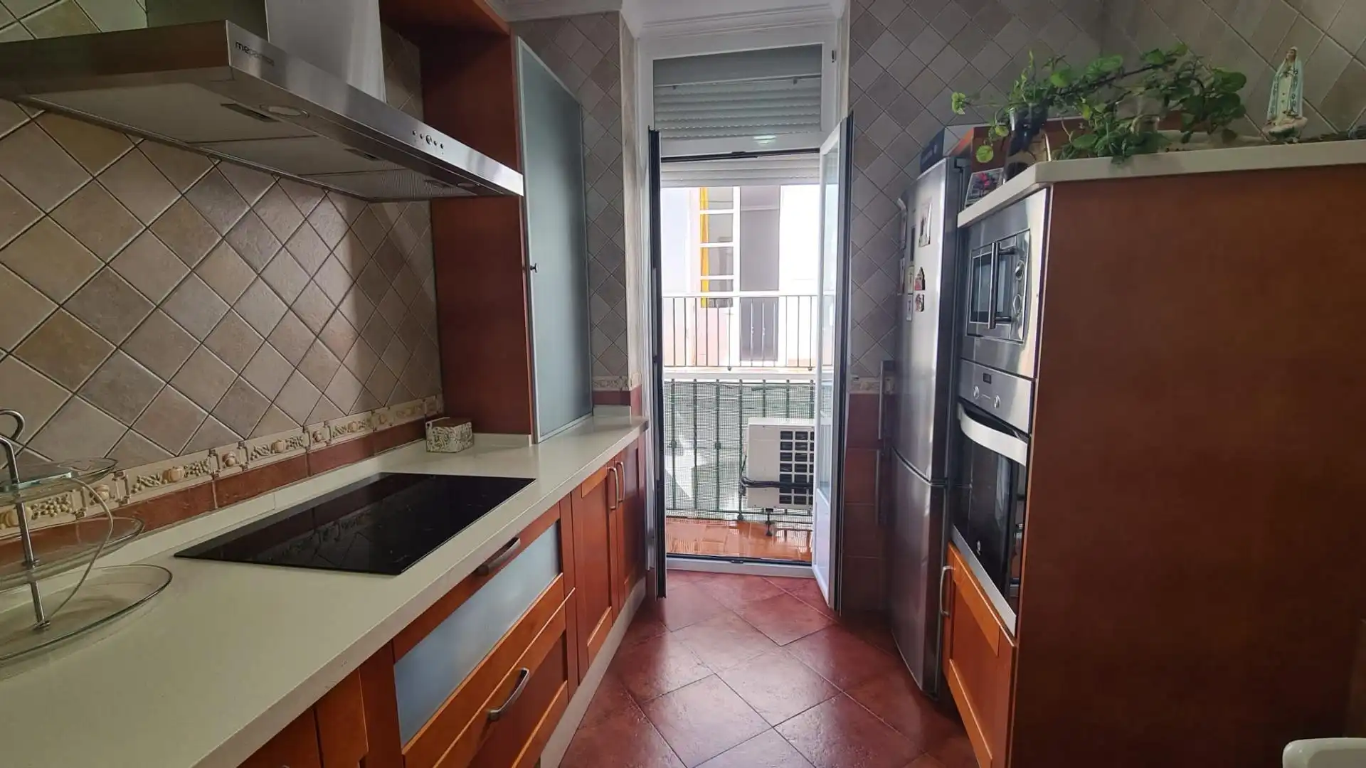 Cuina de Pis en venda en Cádiz amb Aire condicionat, Traster i Balcó