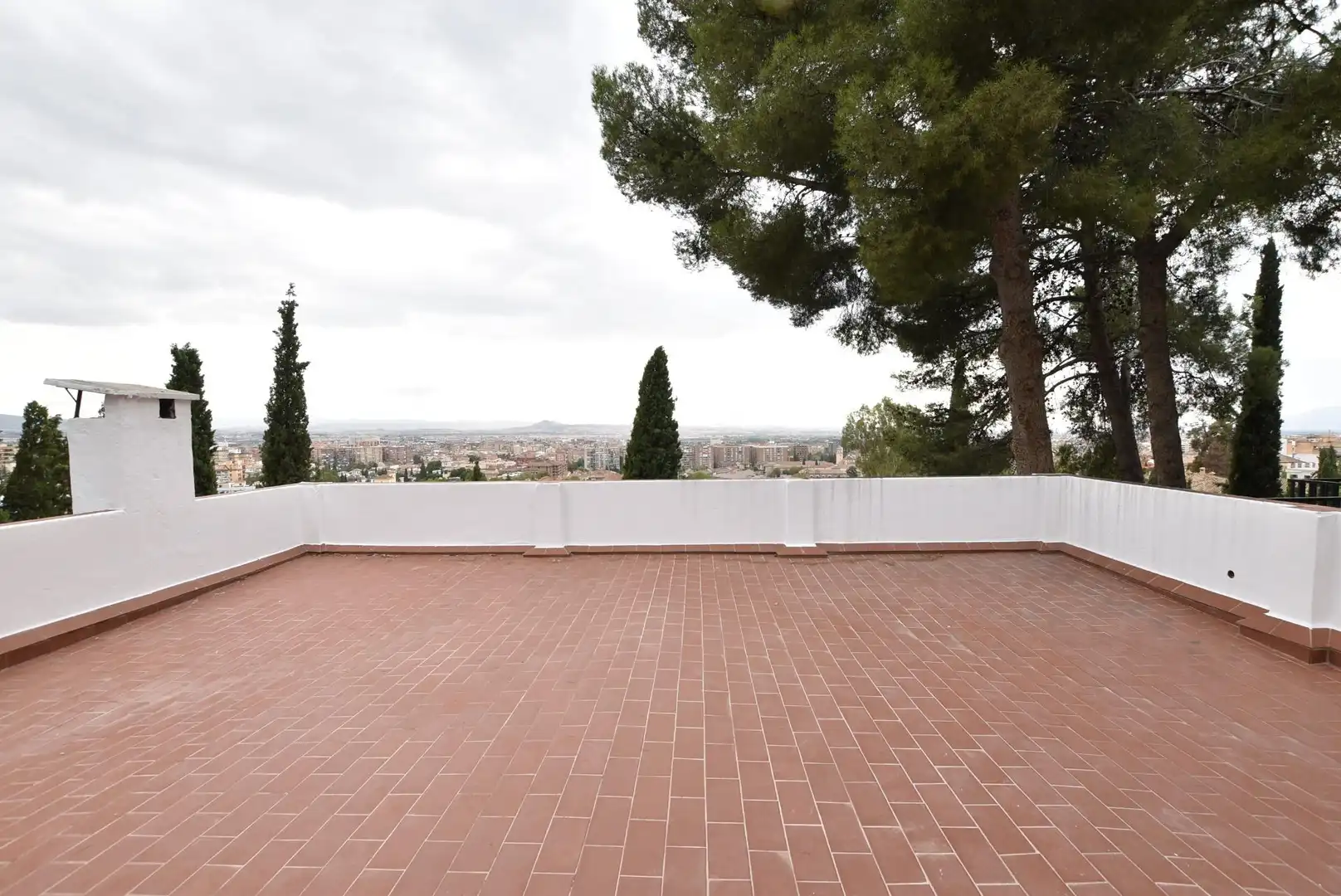 Terrassa de Casa o xalet de lloguer en Granada amb Aire condicionat, Terrassa i Piscina