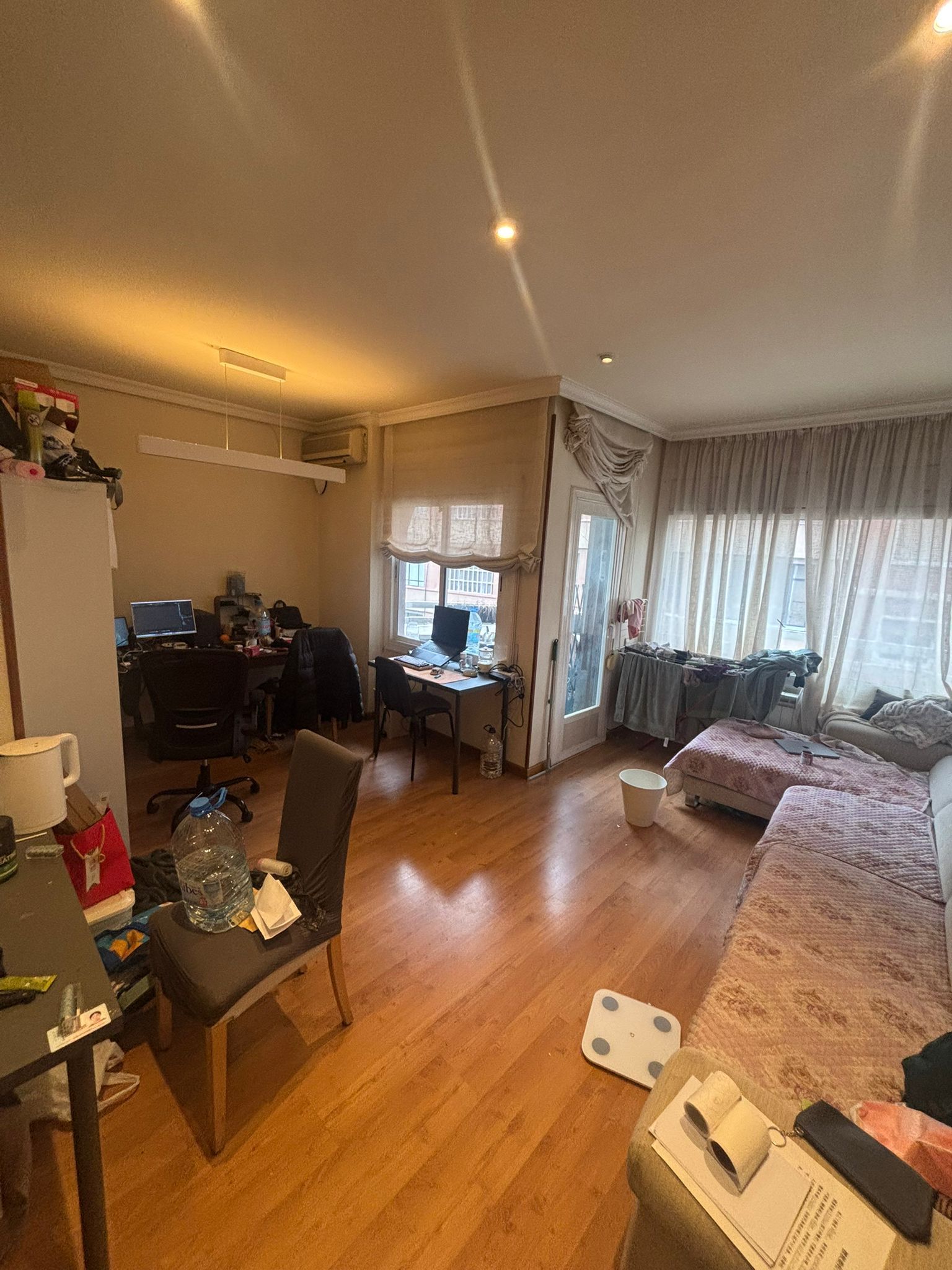 Habitación de Piso en venta en  Barcelona Capital con Balcón