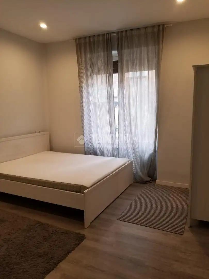Habitación de Piso en venta en Madrid con Calefacción