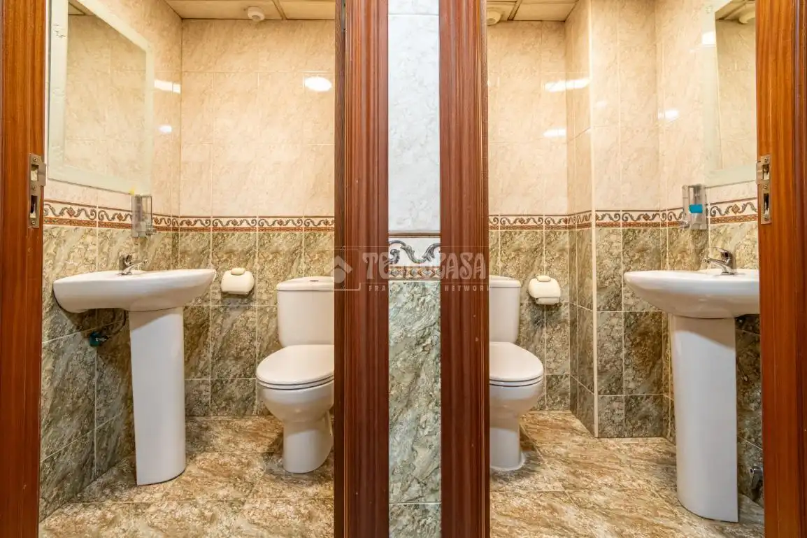 Local comercial en venda a Beiro, imagen 26