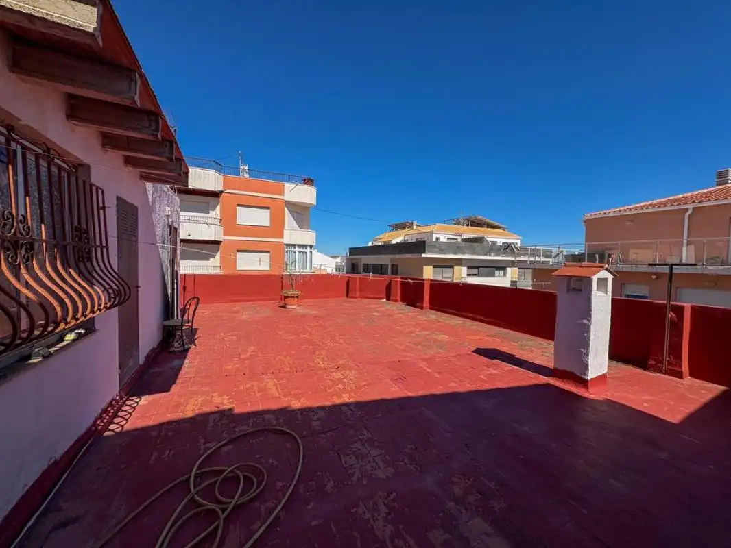 Casa rústica con terraza en venta en Carrer les Amèriques, imagen 26