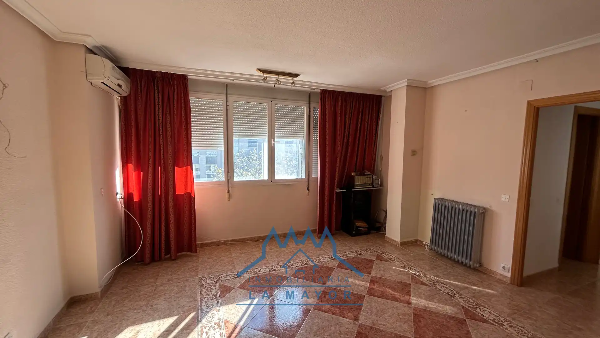 Sala d'estar de Pis en venda en Ciudad Real Capital amb Aire condicionat, Calefacció i Traster