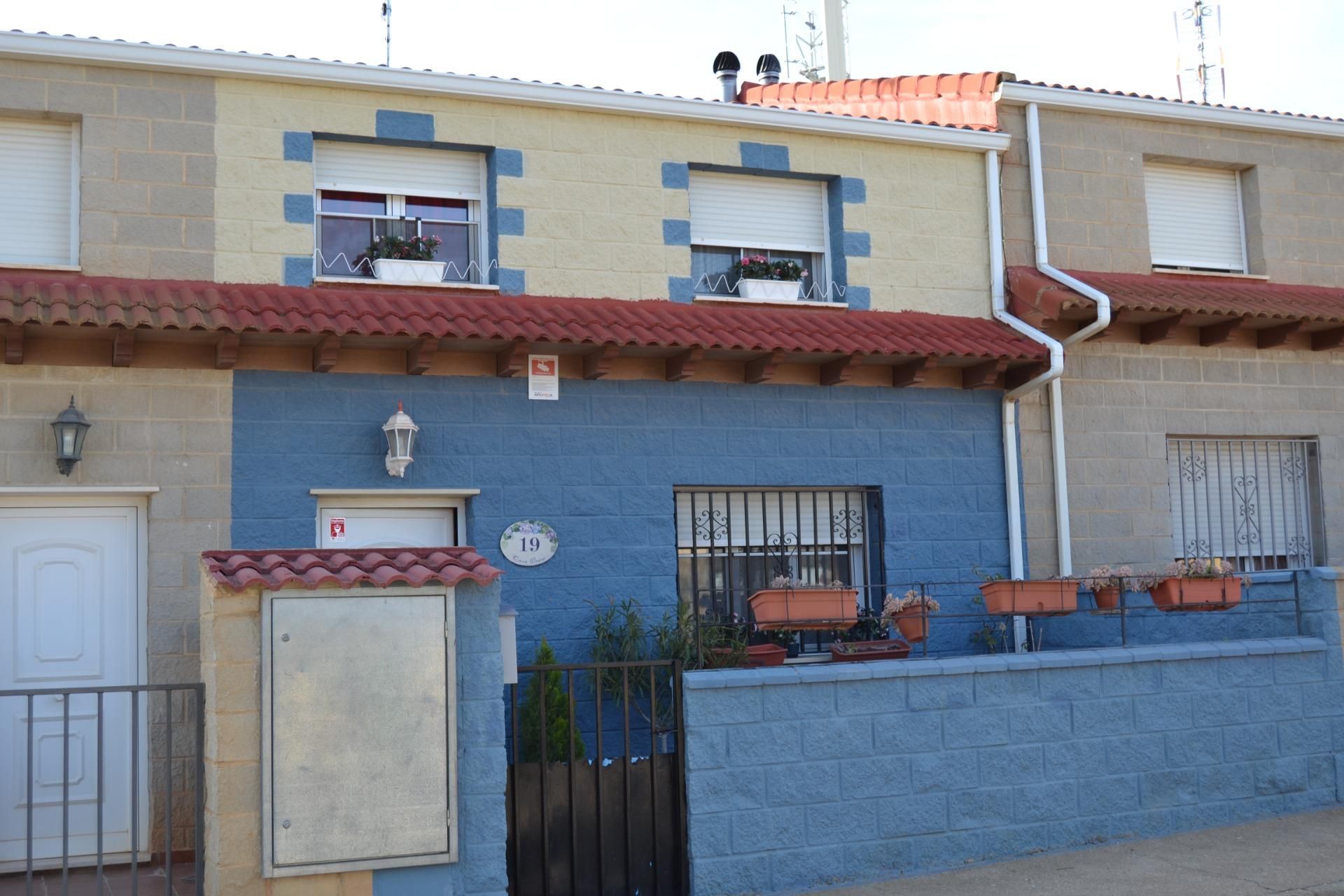 Casa adosada en venda a Villahermosa del Campo