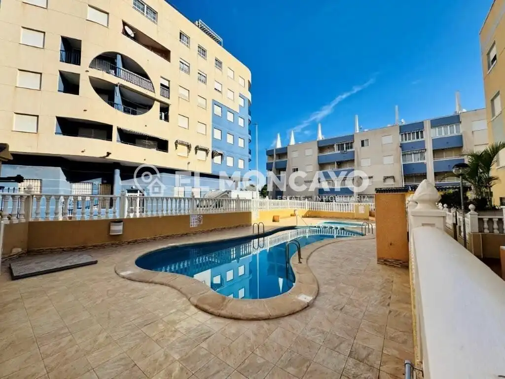 Apartament amb piscina en venda a La Mata, imagen 3