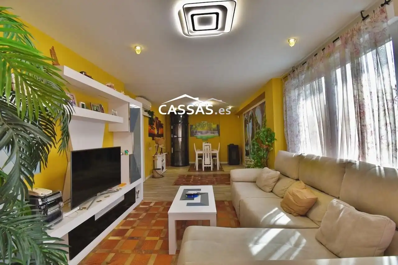 Casa adosada en venda a Calle baco, Fresnos I y II