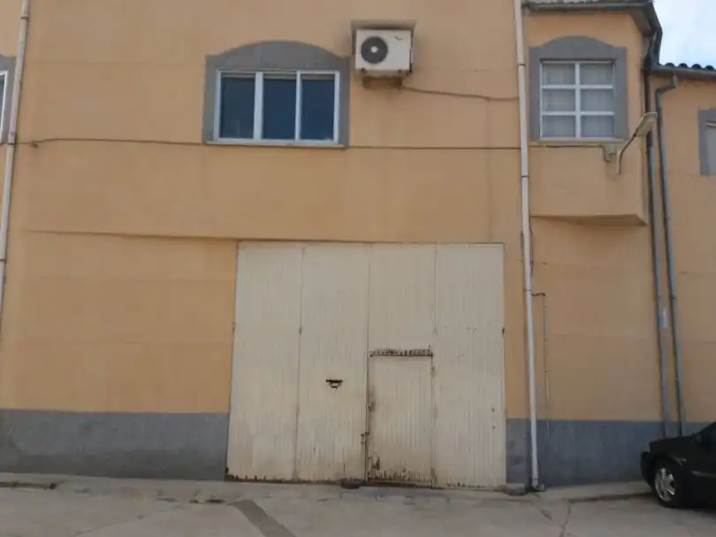 Exterior view of Commercial properties for sale in Pajares de la Laguna  with Air Conditioner, Heating and Terrace