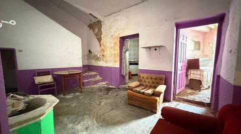 ¡Oportunidad para Inversores! Casa con gran potencial y patio en Quintanar de la Orden