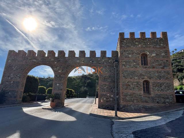 Casa-chalet en Venta en Calle Queipo De Llano en Moclinejo