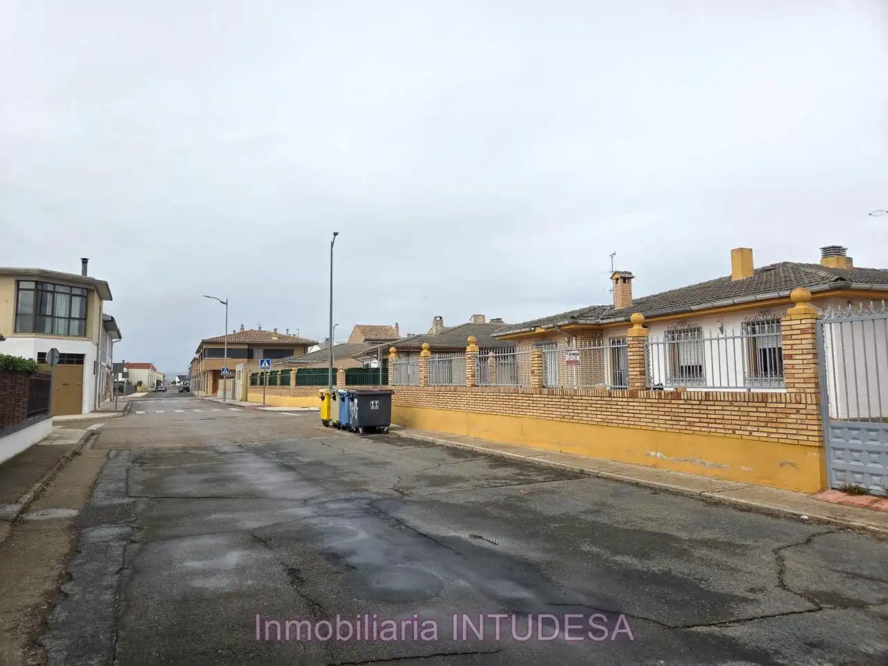 Exterior view of Houses for sale in Milagro, Navarra
