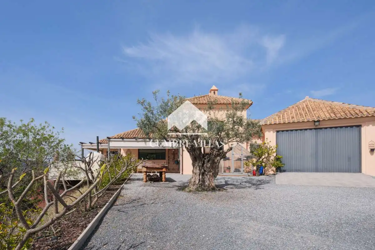 Casa rústica amb jardí en venda a Ítrabo, imagen 64