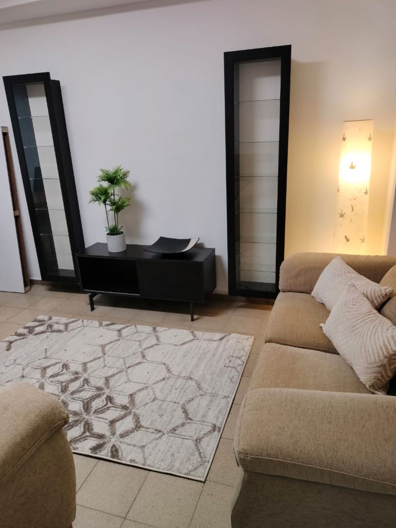 Living room of Flat for rent in  Zaragoza Capital  with Heating, Furnished and Oven