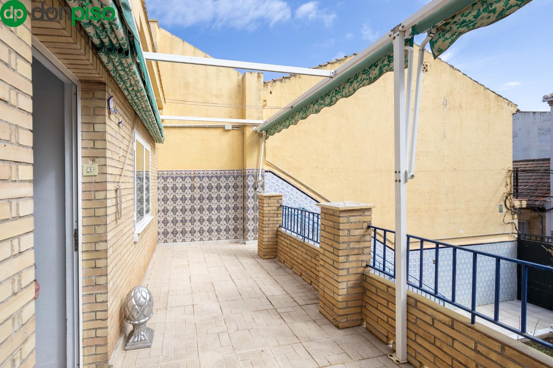 Terrasse von Haus oder Chalet zum Verkauf in Armilla mit Klimaanlage, Abstellraum und Balkon