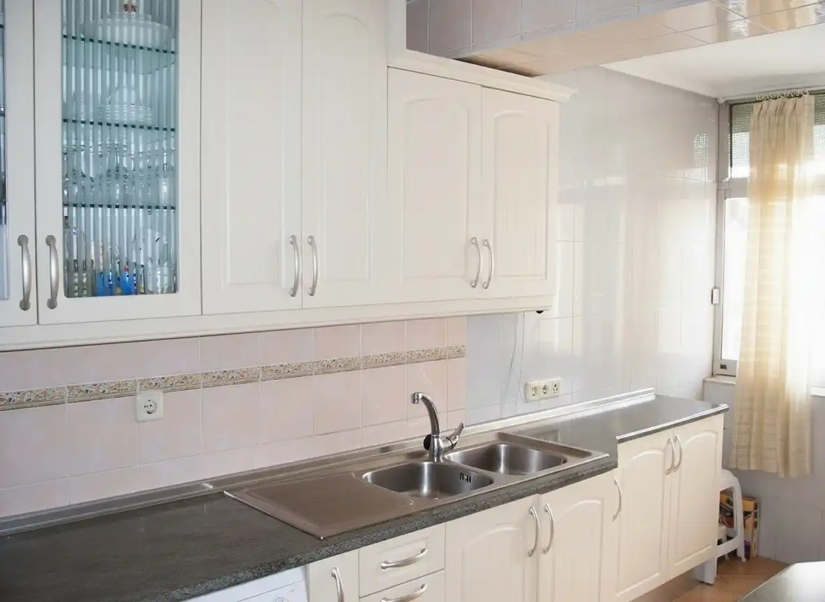 Cocina de Piso en venta en Madrid con Calefacción, Trastero y Amueblado