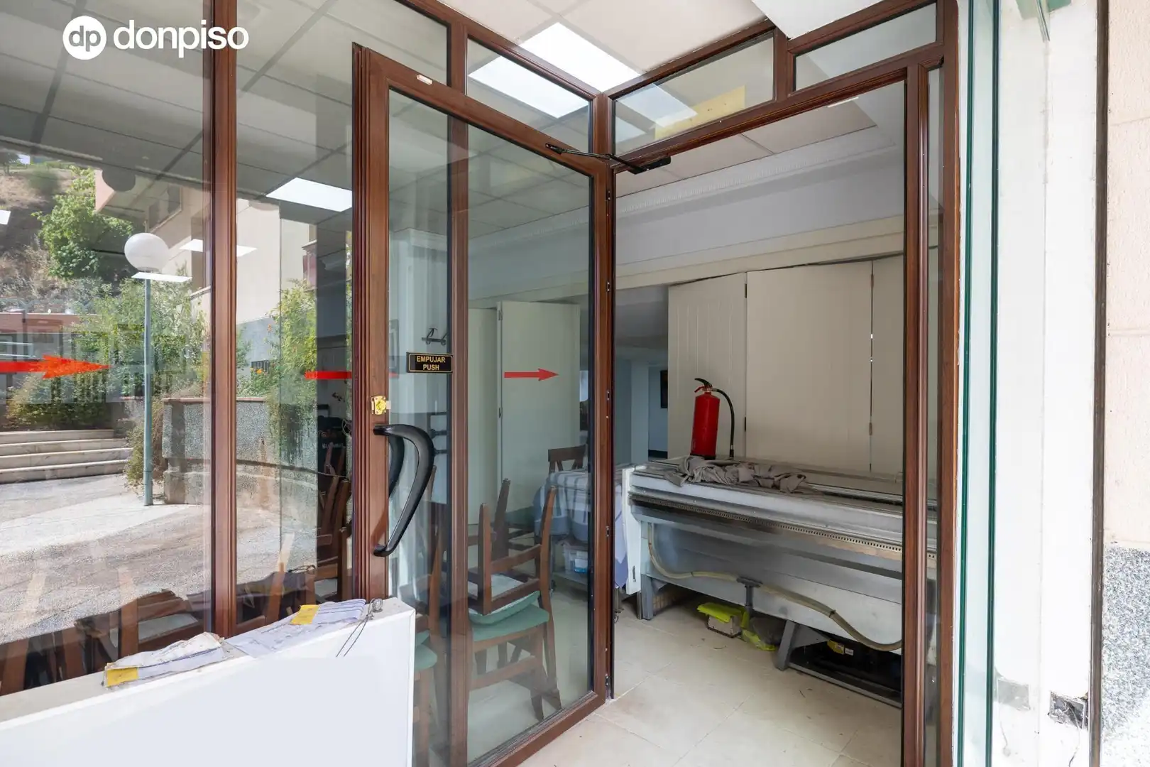 Local comercial en venta en Avenida Santa Maria de la Alhambra, imagen 8
