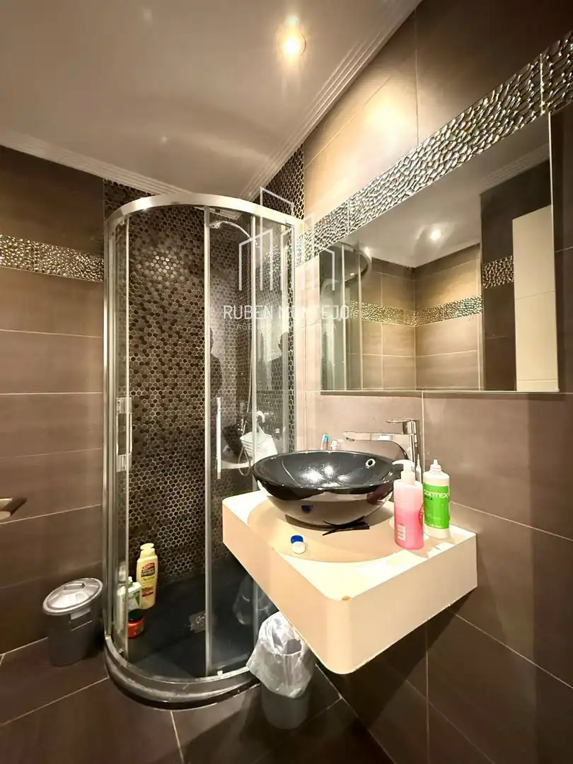 Baño de Piso de alquiler en Salamanca con Calefacción, Parquet y Terraza