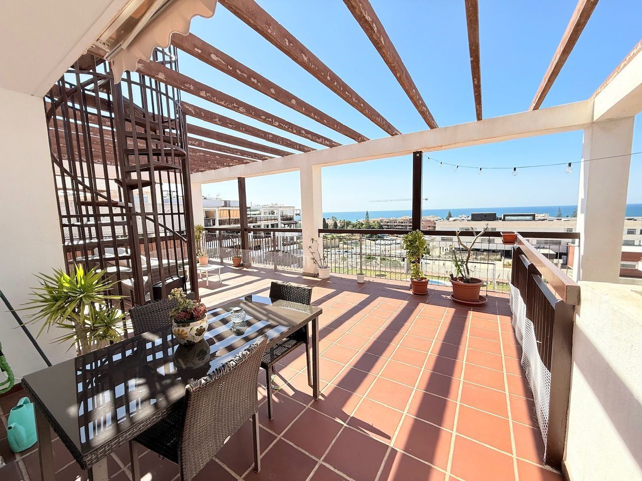 Terrassa de Àtic en venda en Rincón de la Victoria amb Traster i Piscina comunitària