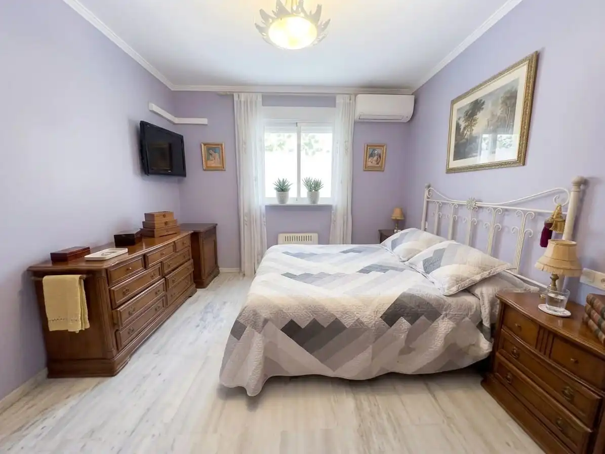 Schlafzimmer von Wohnung zum Verkauf in Rincón de la Victoria mit Klimaanlage, Terrasse und Abstellraum