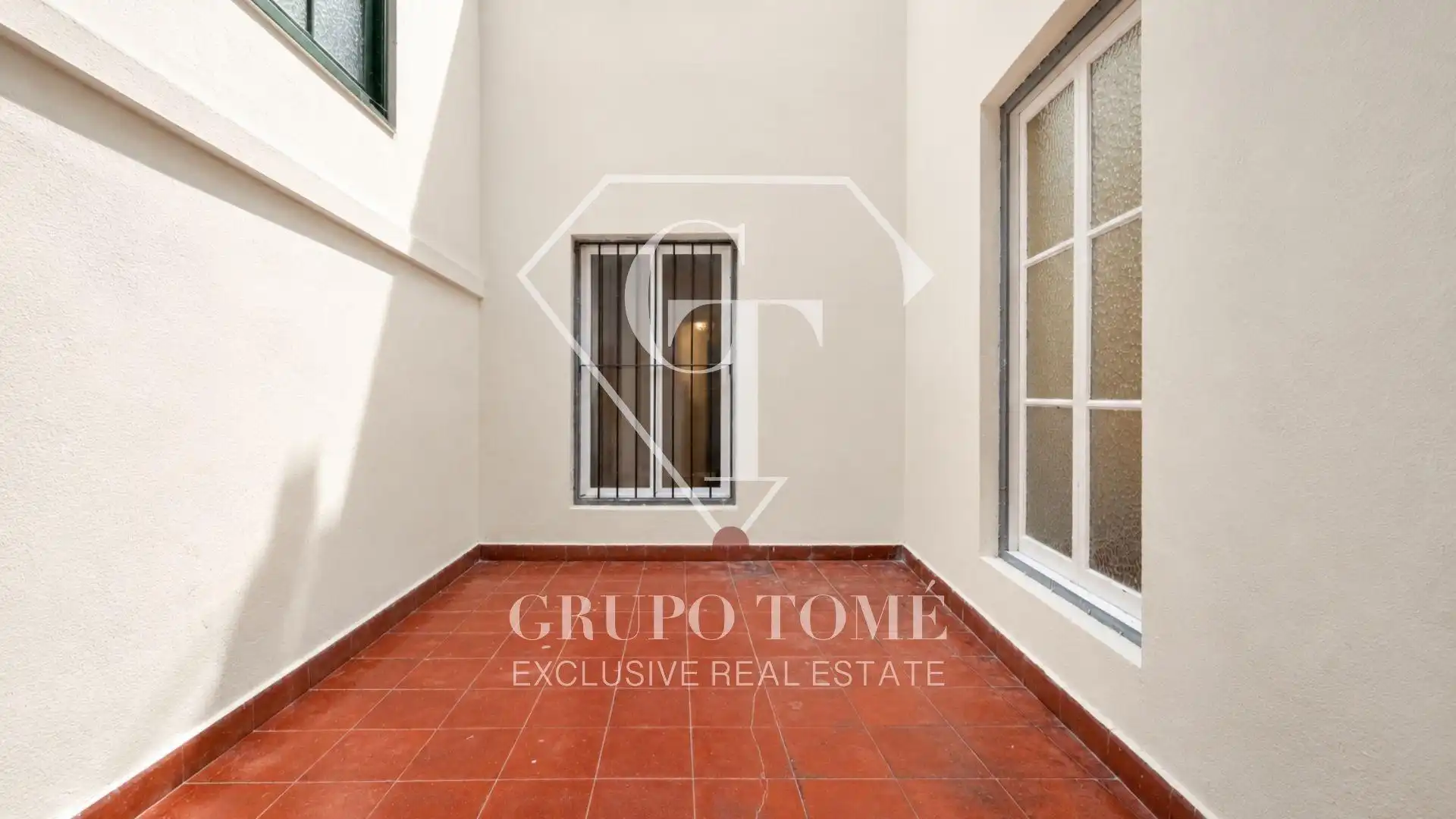 Vista exterior de Piso en venta en Donostia - San Sebastián  con Calefacción, Amueblado y Balcón