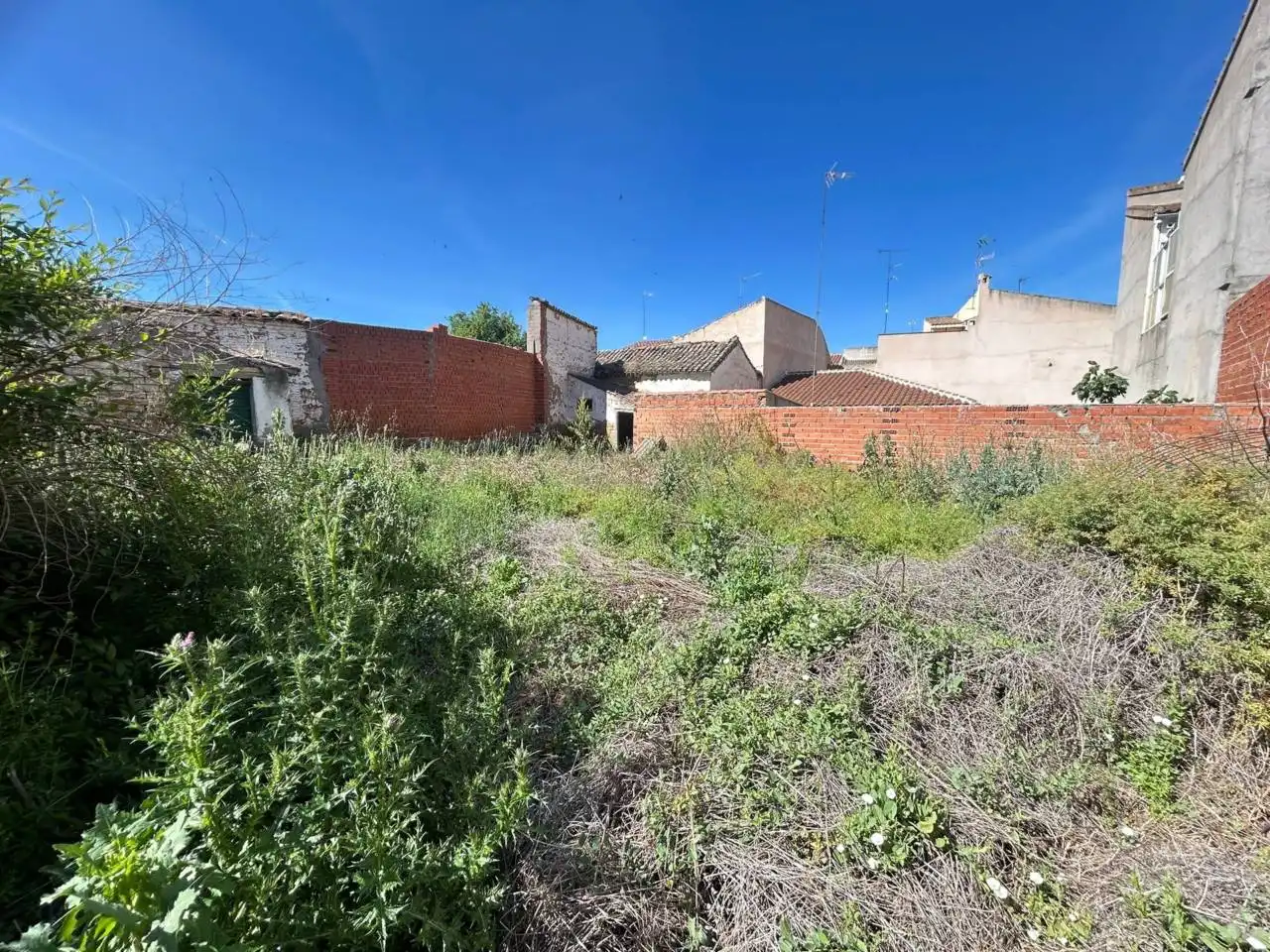 Casa amb jardí en venda a Avenida San Sebastian, imagen 3
