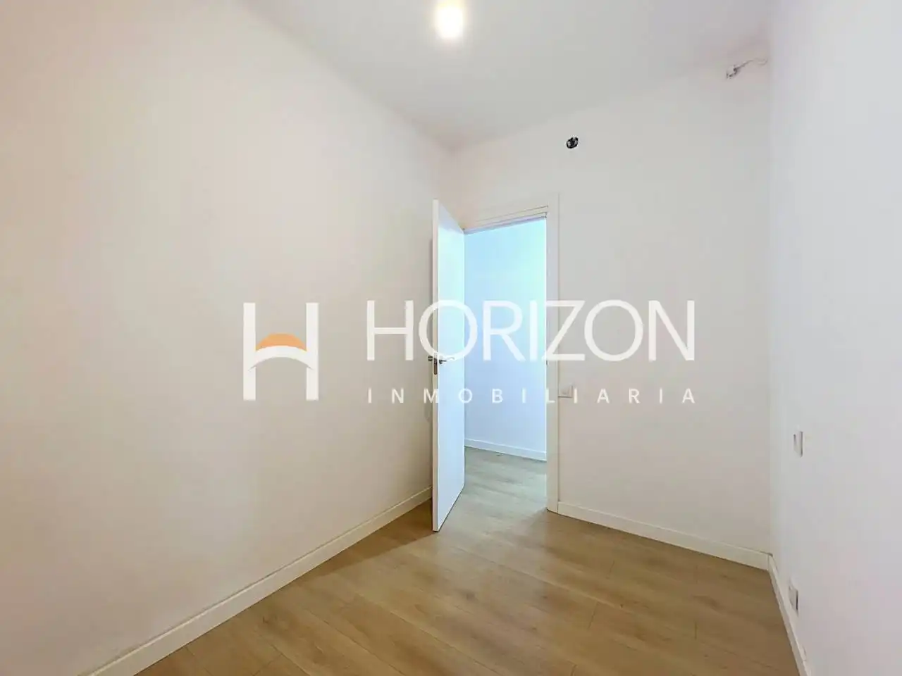 Habitación de Piso en venta en Barcelona con Parquet, Trastero y Amueblado