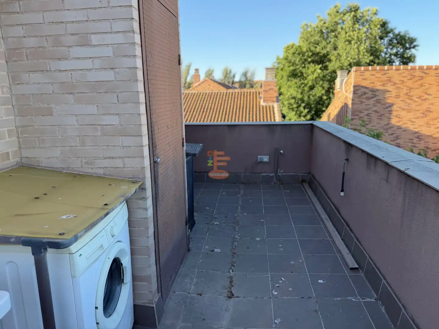 Balcony of Houses for sale in Zaragoza  with Air Conditioner, Heating and Private garden