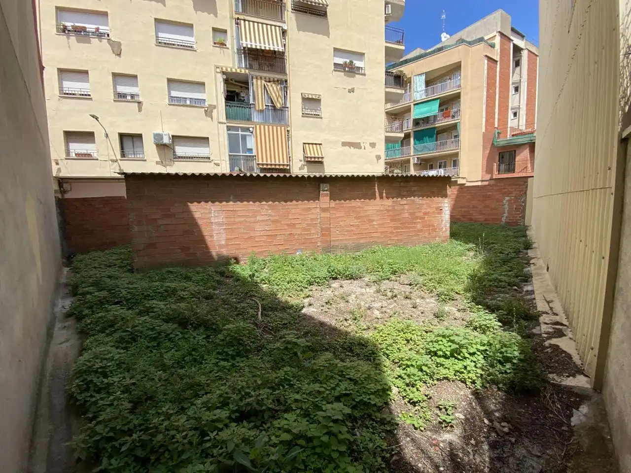 Terreni e lotti in vendita a Carrer de Monturiol, imagen 4
