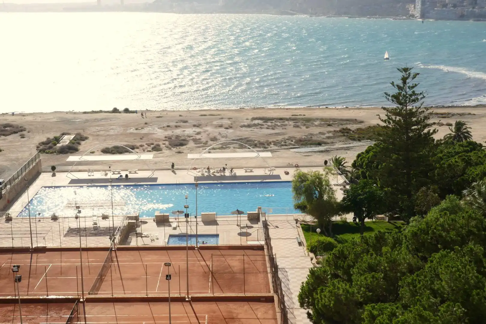 Piscina de Piso en venta en Alicante / Alacant con Aire acondicionado, Terraza y Trastero