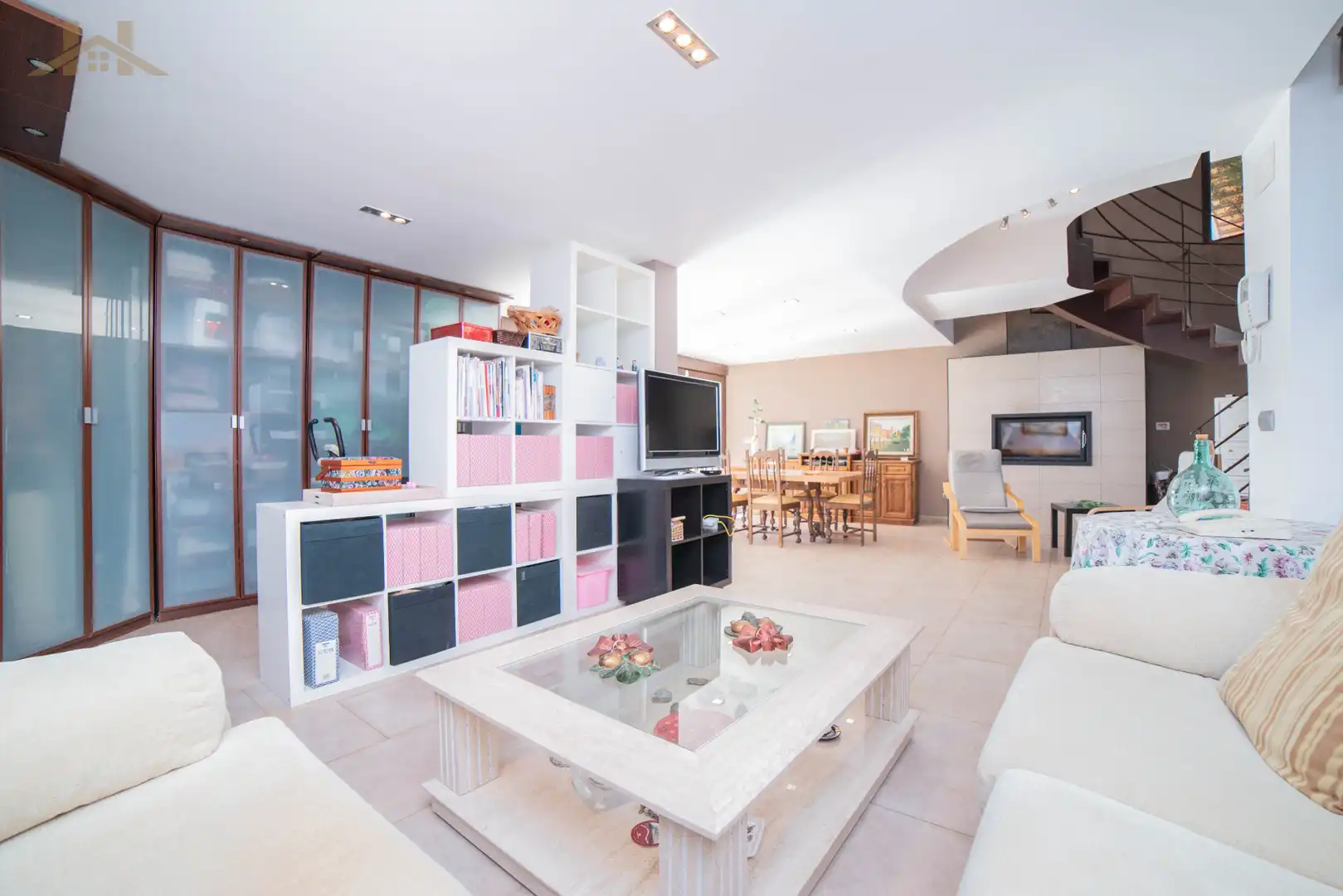 Sala d'estar de Casa o xalet en venda en Torrelodones amb Aire condicionat, Calefacció i Jardí privat
