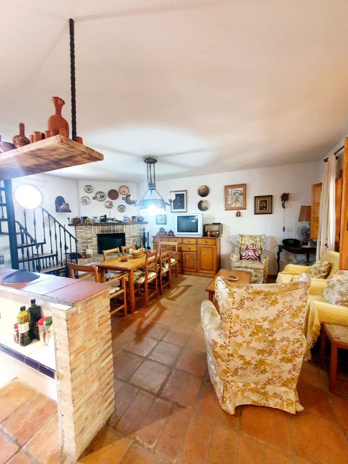 Sala d'estar de Casa o xalet en venda en Piedrabuena amb Jardí privat, Terrassa i Piscina comunitària