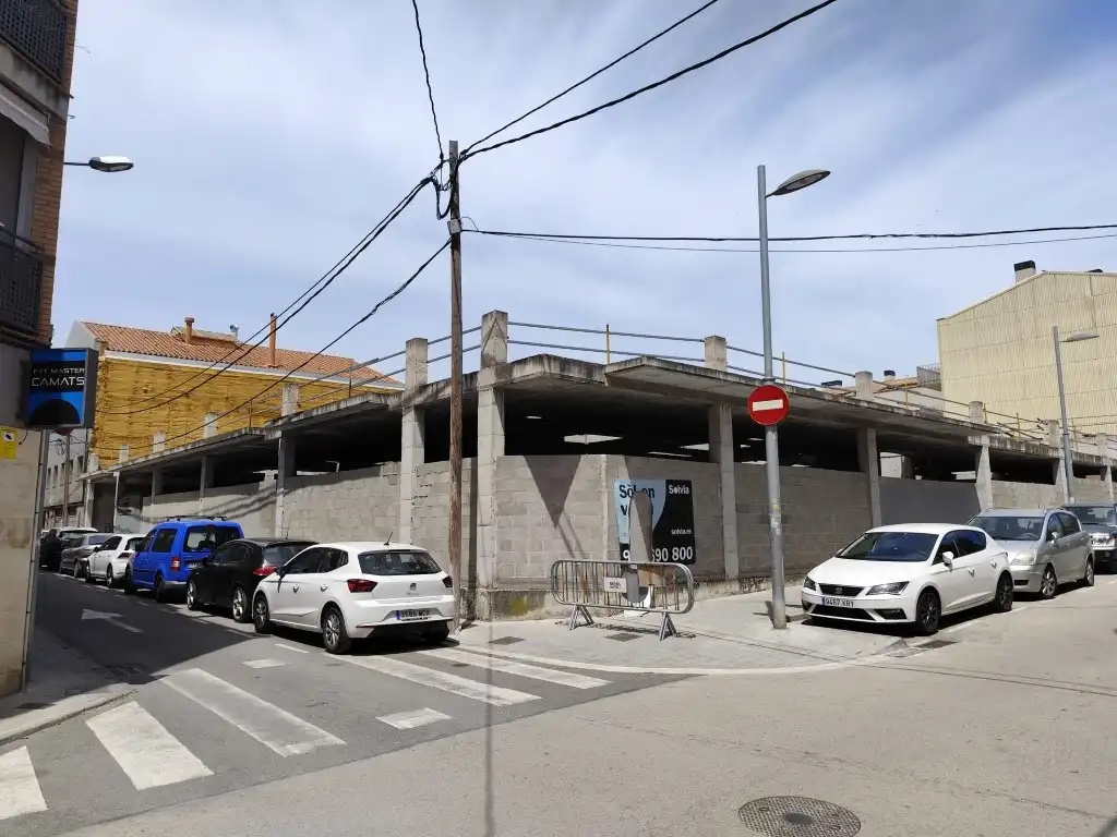 Others for sale in Calle Marti Franquesa, imagen 5