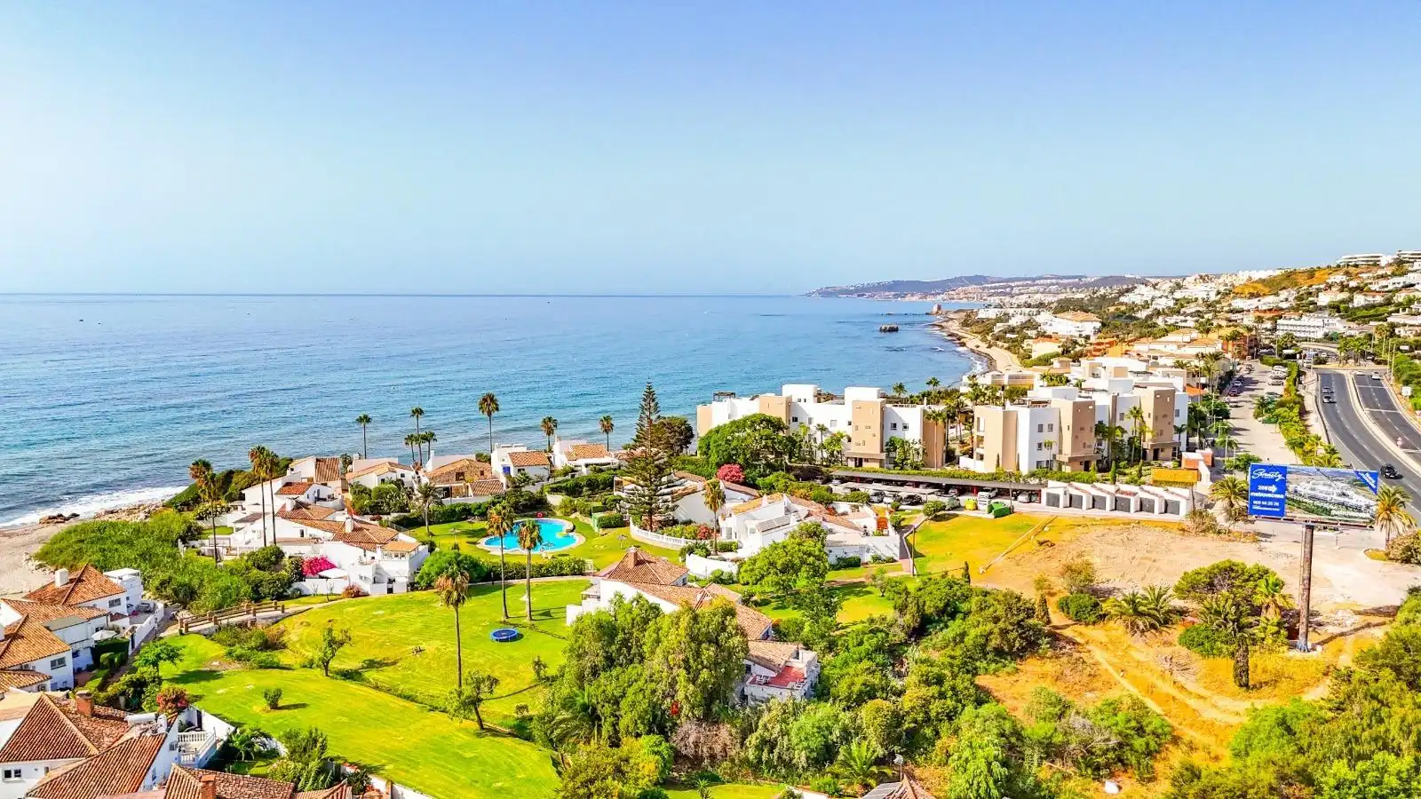 Casa aparellada amb terrassa en venda a Urbanizacion Estepona, imagen 37