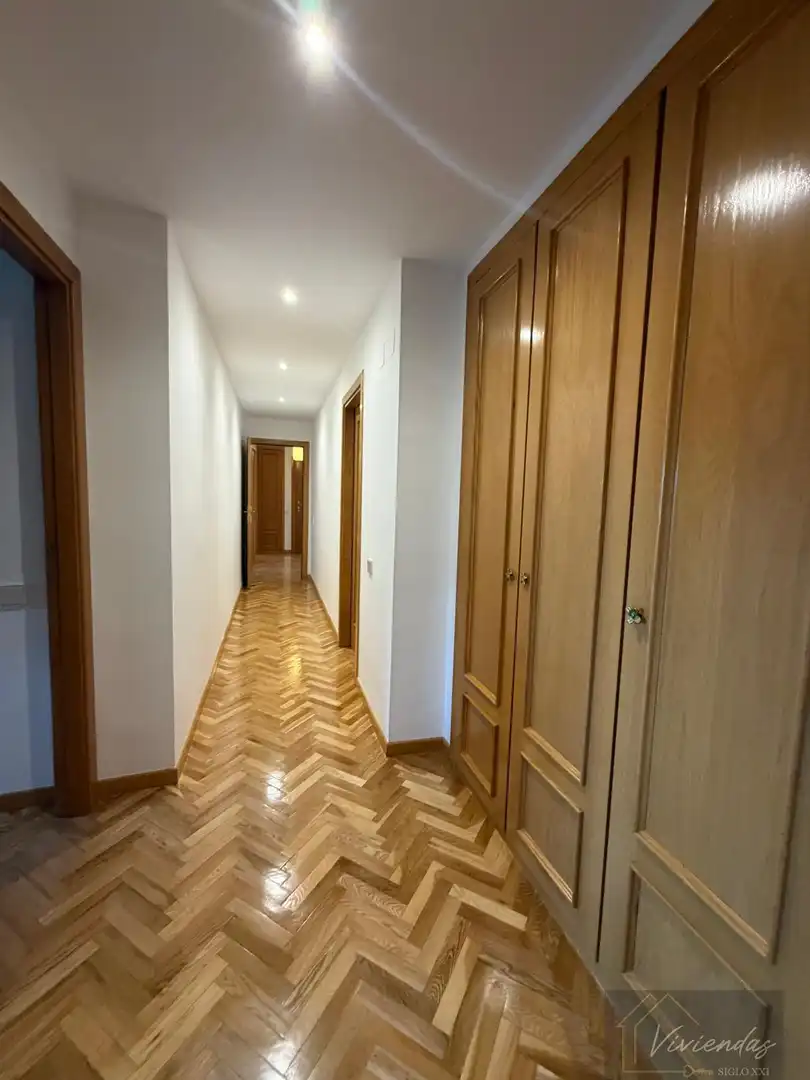 Piso de alquiler en Sector B
