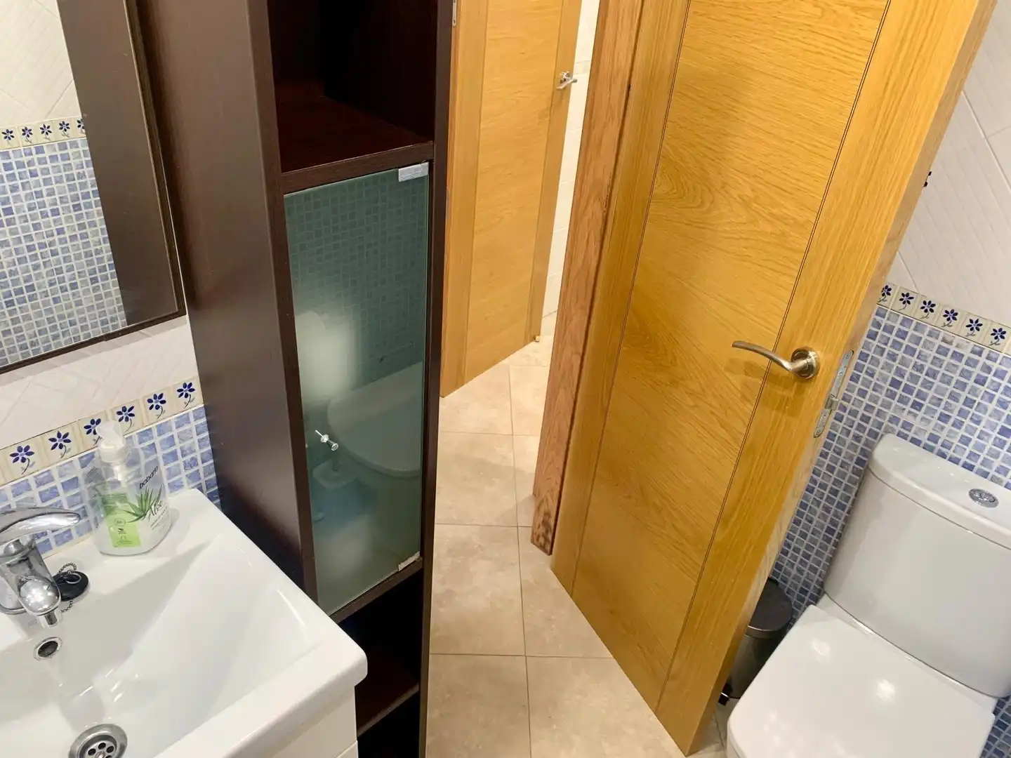Baño de Apartamento de alquiler en Alicante / Alacant con Terraza, Amueblado y Piscina comunitaria