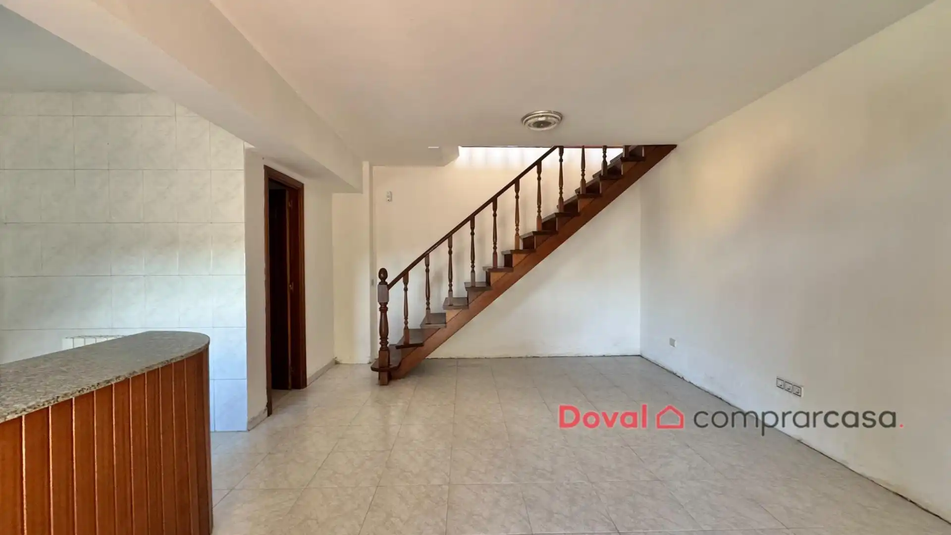 Houses for sale in Vigo   with Heating, Private garden and Parquet flooring