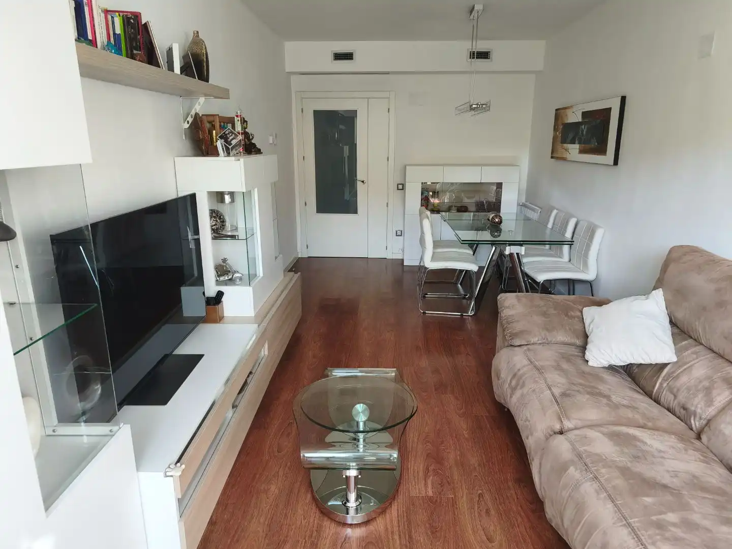 Living room of Flat for sale in  Madrid Capital  with Air Conditioner and Balcony