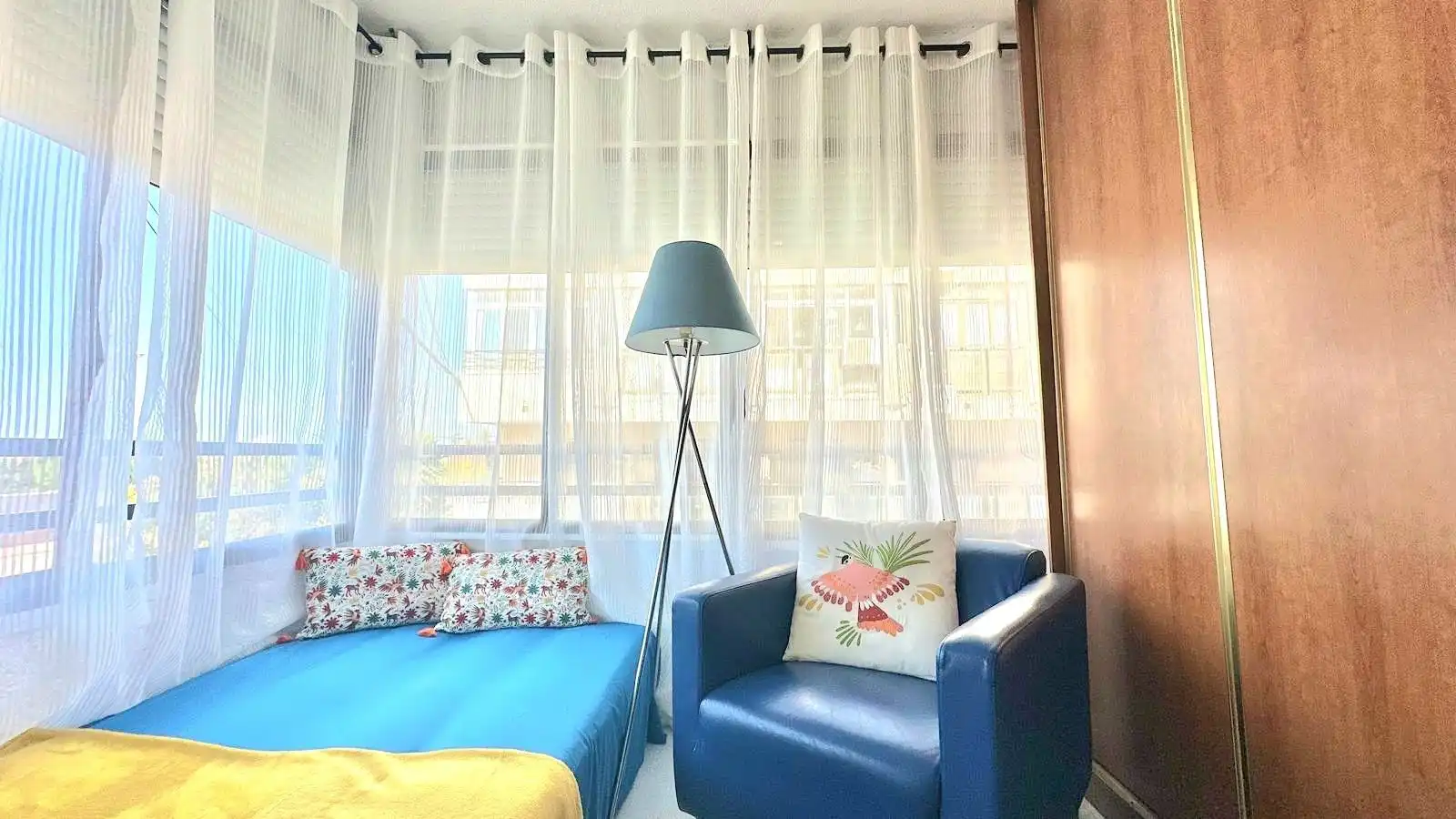 Dormitori de Estudi en venda en Torrevieja amb Aire condicionat, Terrassa i Moblat